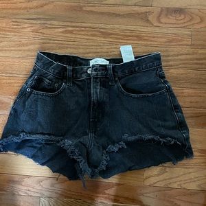 Abercrombie and Fitch mid rise boyfriend shorts